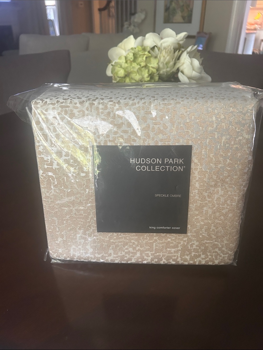Hudson Park Collection Speckle Ombre King Duvet Cover - NEW